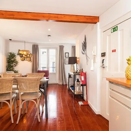 Great Duplex In Alfama With Ac