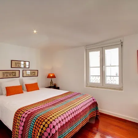 Great Duplex In Alfama דירה ליסבון