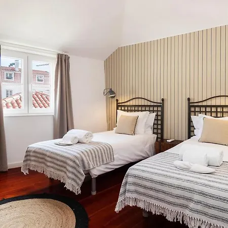 Great Duplex In Alfama With Ac Apartment *