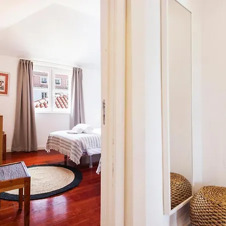 Great Duplex In Alfama With Ac