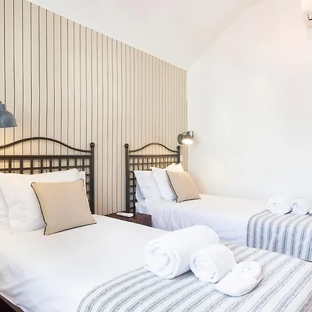 Apartment Great Duplex In Alfama With Ac