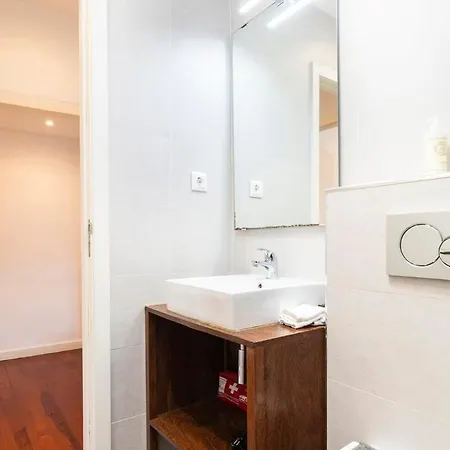 Apartment Great Duplex In Alfama With Ac Lissabon