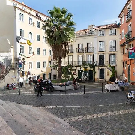 Great Duplex In Alfama With Ac * Lissabon