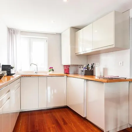 Great Duplex In Alfama With Ac