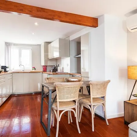 Apartment Great Duplex In Alfama With Ac *