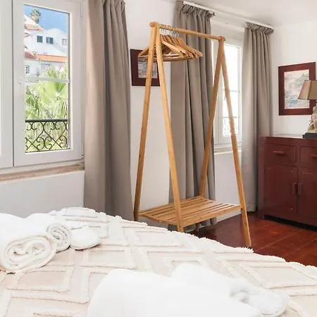 Great Duplex In Alfama With Ac Lisboa